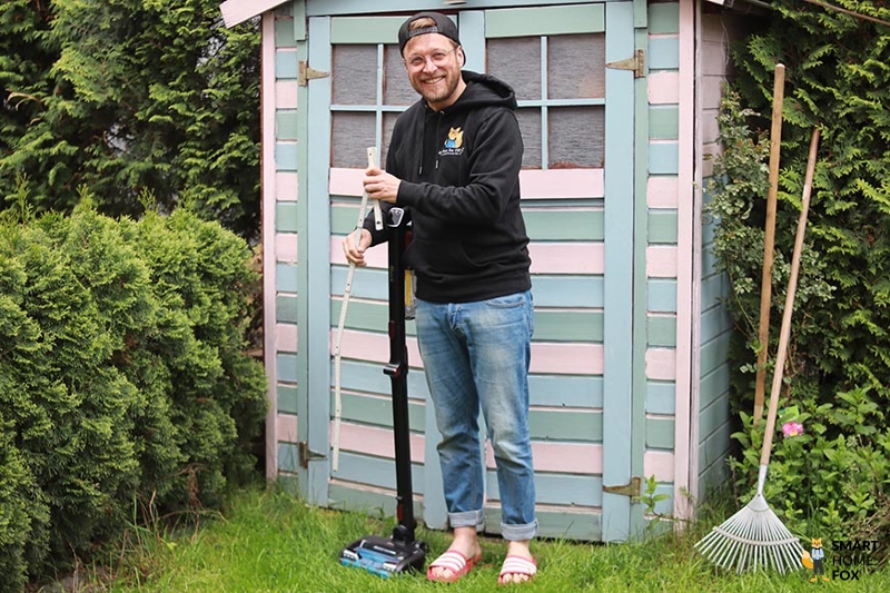 The Shark Anti Hair Wrap Flexology is seen.